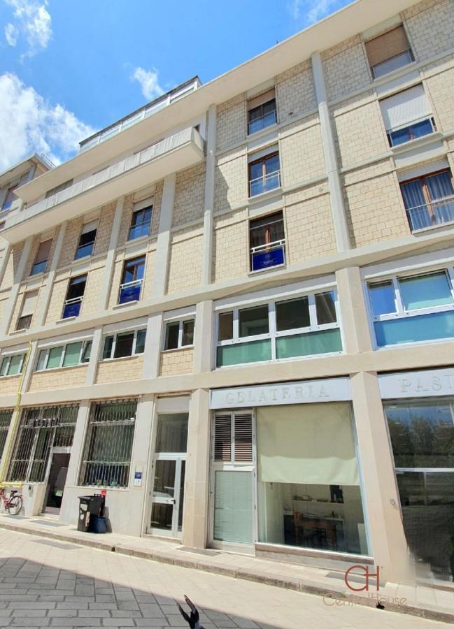 Central House Lecce Esterno foto